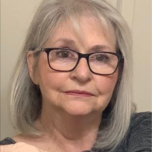 Meet your Posher, Connie